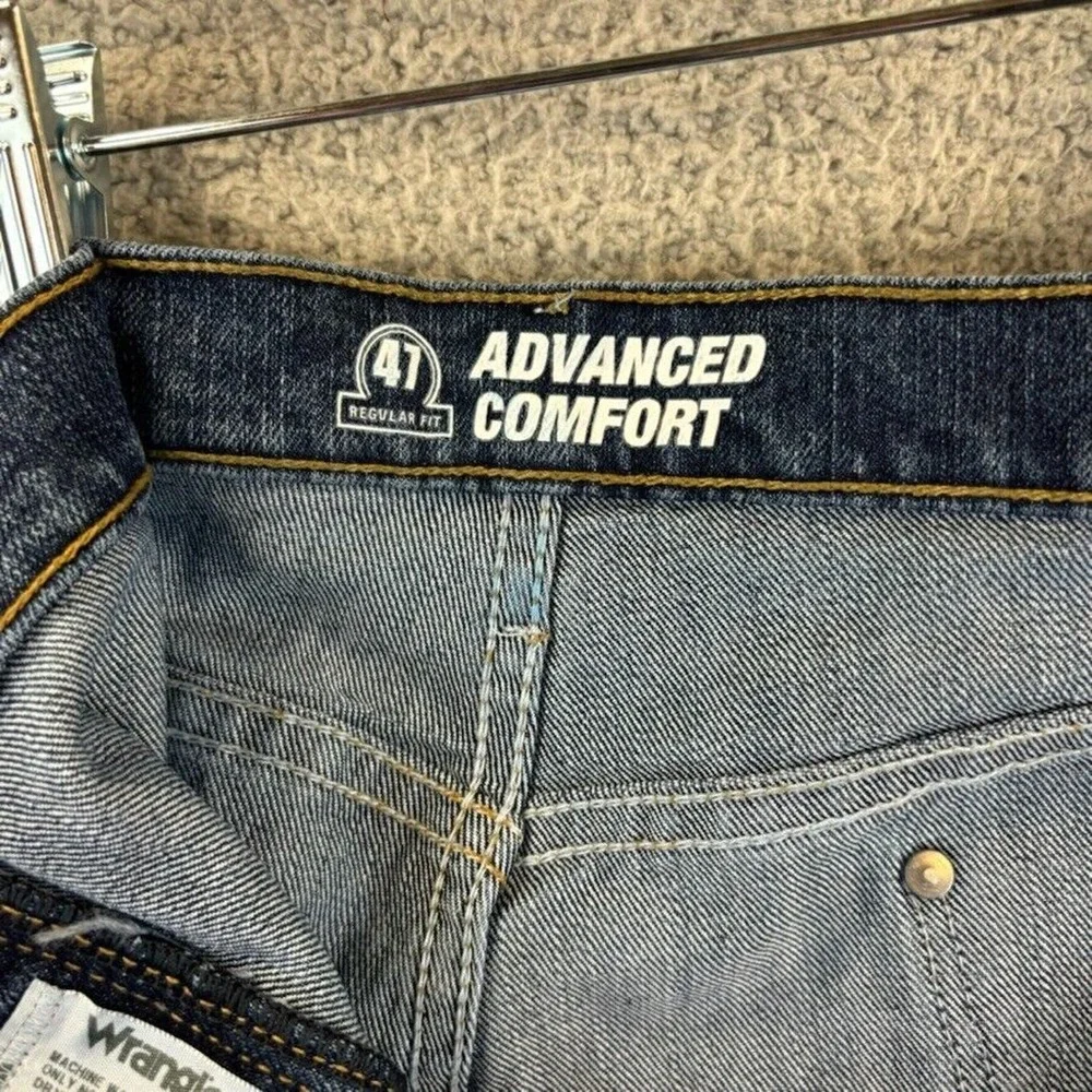 Wrangler 47 Advanced Comfort Mens 40x30 Regular Fit Western Medium Wash Jeans